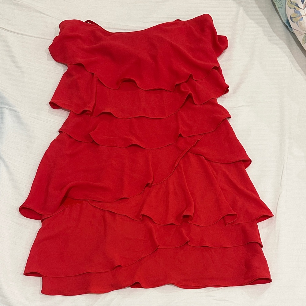 BCBGMAXAZRIA RED DRESS